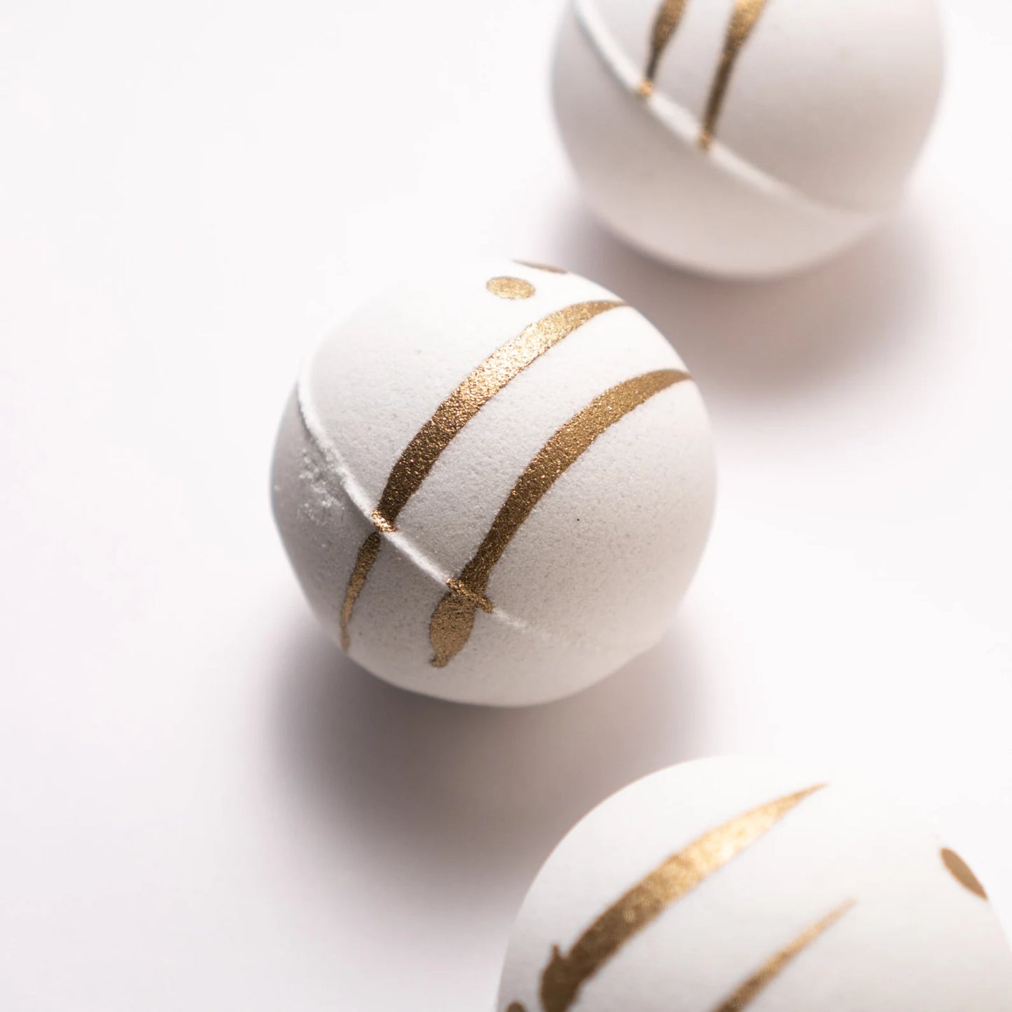Feminine Energy Ylang Ylang Scented Bath Ball 3 Pieces – Feminine and Relaxing Bath Experience
