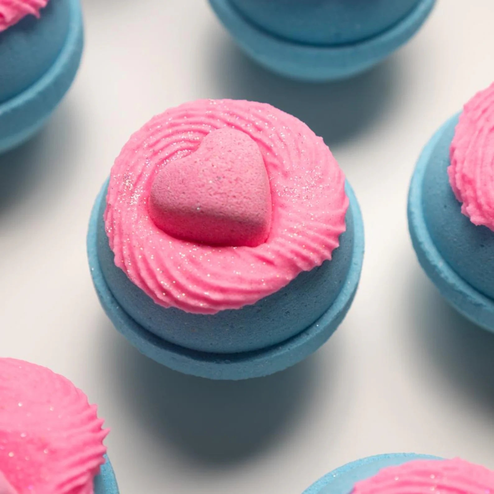 Tatlı İtiraflar Pamuk Şekeri Kokulu Banyo Topu 3 Adet – Tatlı ve Ferahlatıcı Banyo Deneyimi