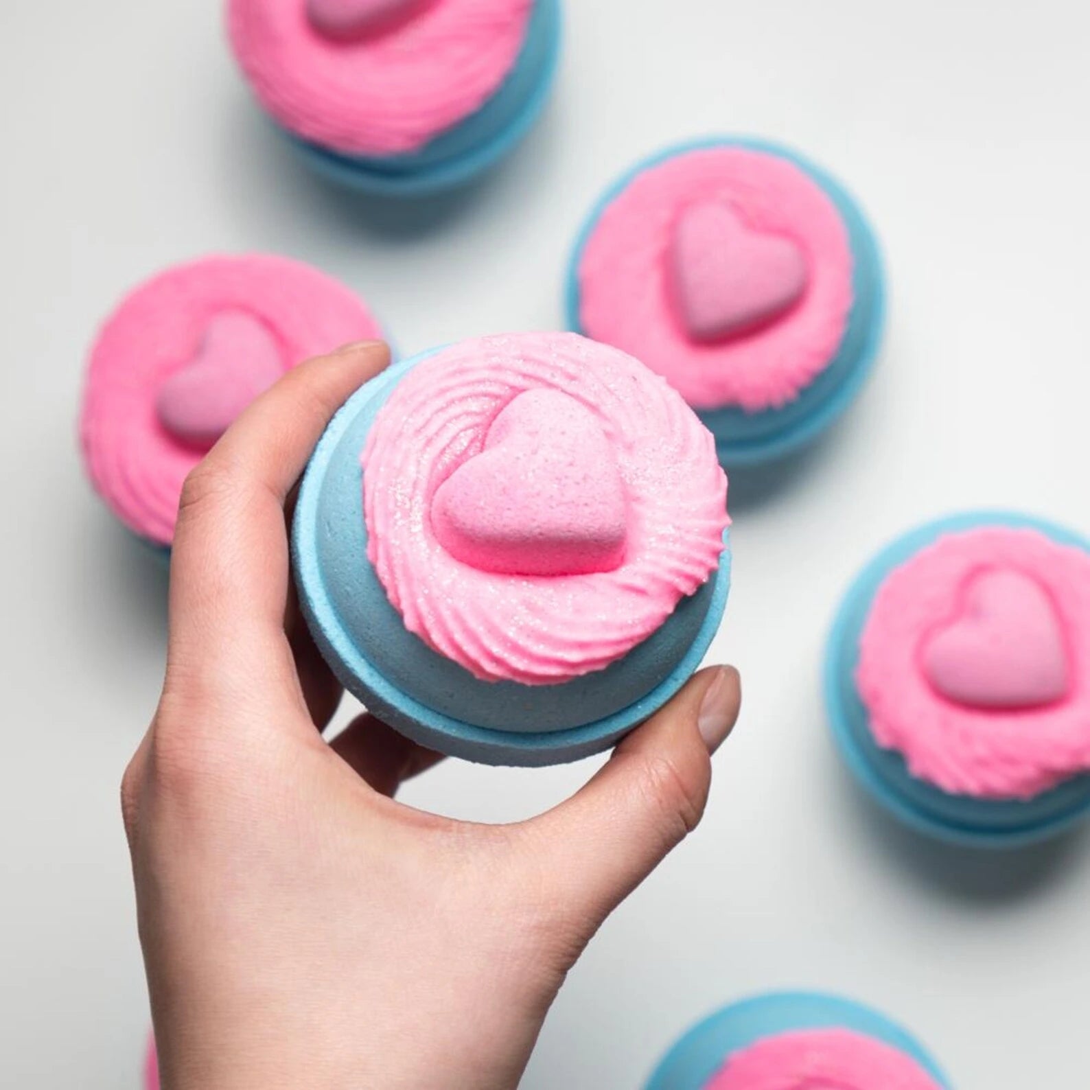 Tatlı İtiraflar Pamuk Şekeri Kokulu Banyo Topu 3 Adet – Tatlı ve Ferahlatıcı Banyo Deneyimi