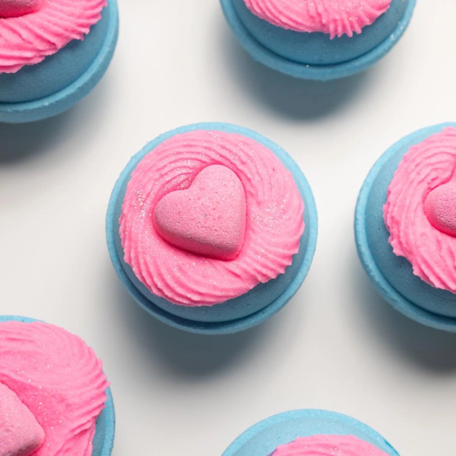 Tatlı İtiraflar Pamuk Şekeri Kokulu Banyo Topu 3 Adet – Tatlı ve Ferahlatıcı Banyo Deneyimi