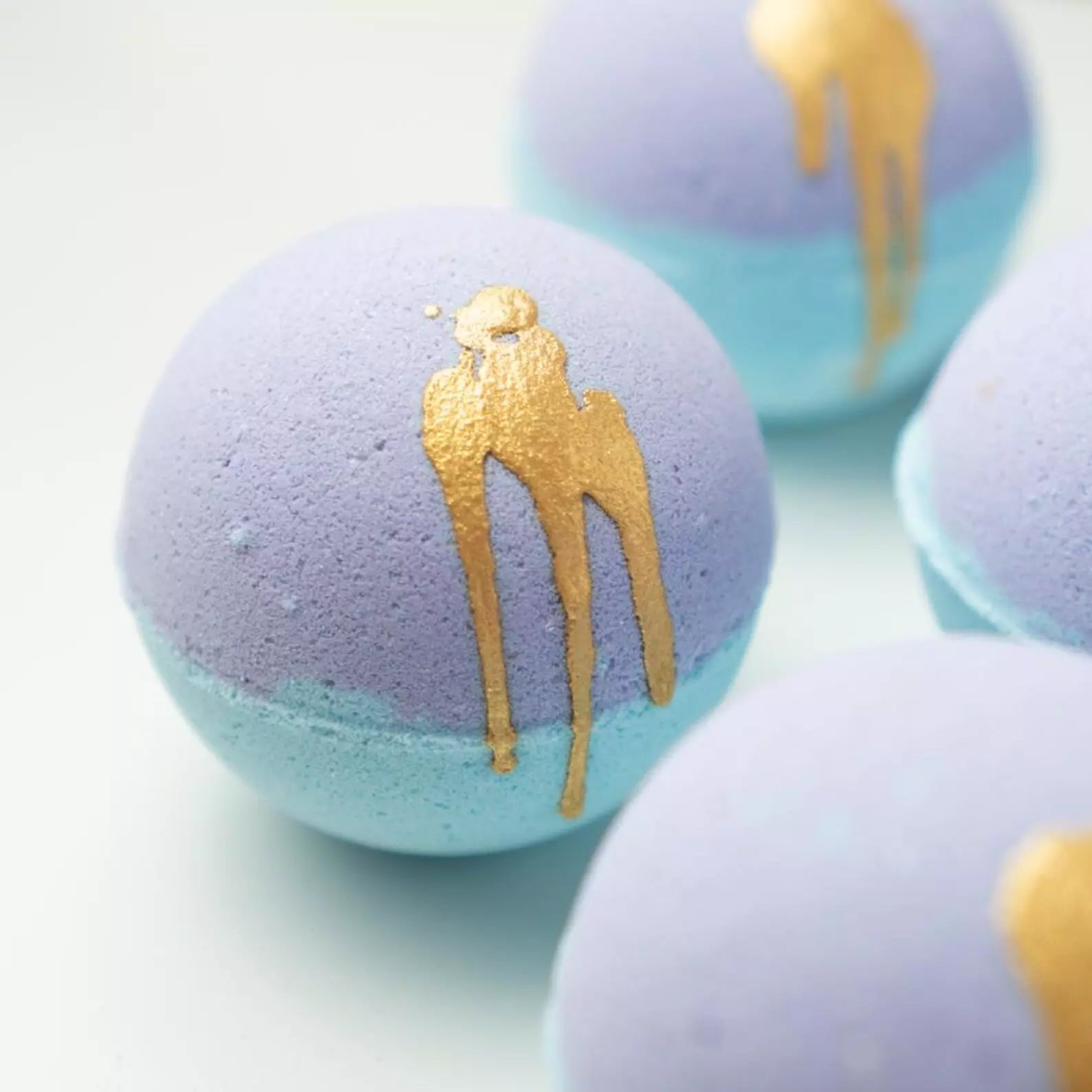 Flower Bomb Banyo Topu 3 Adet – Çiçeksi ve Besleyici Banyo Deneyimi