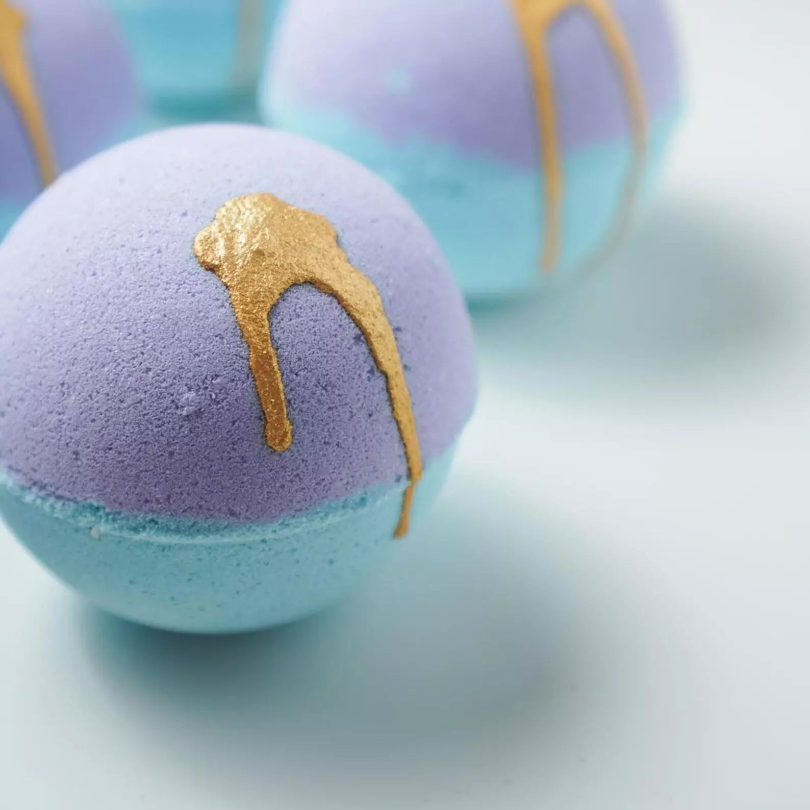 Flower Bomb Banyo Topu 3 Adet – Çiçeksi ve Besleyici Banyo Deneyimi