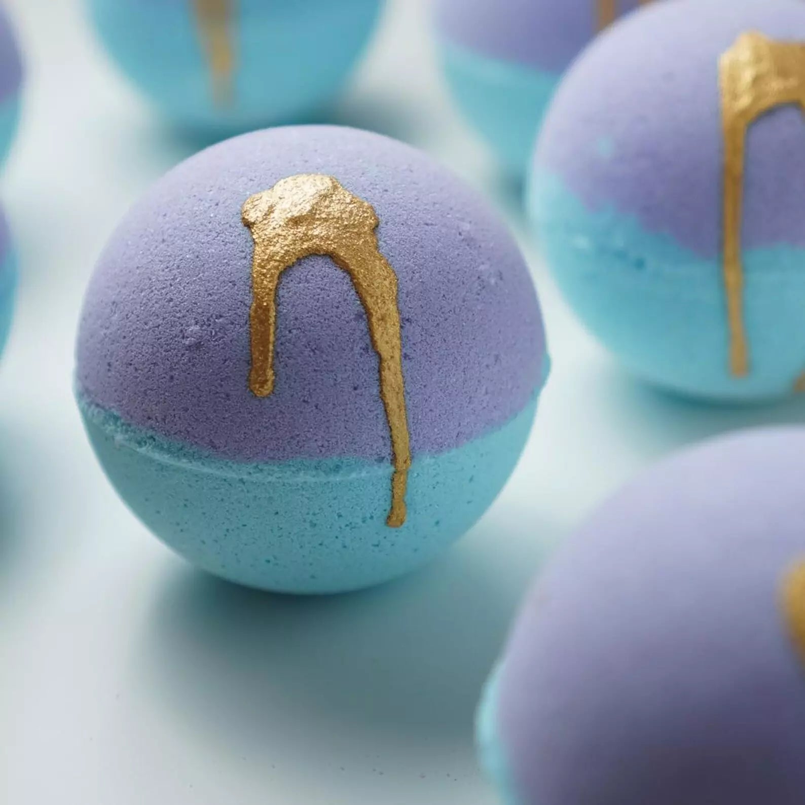 Flower Bomb Banyo Topu 3 Adet – Çiçeksi ve Besleyici Banyo Deneyimi