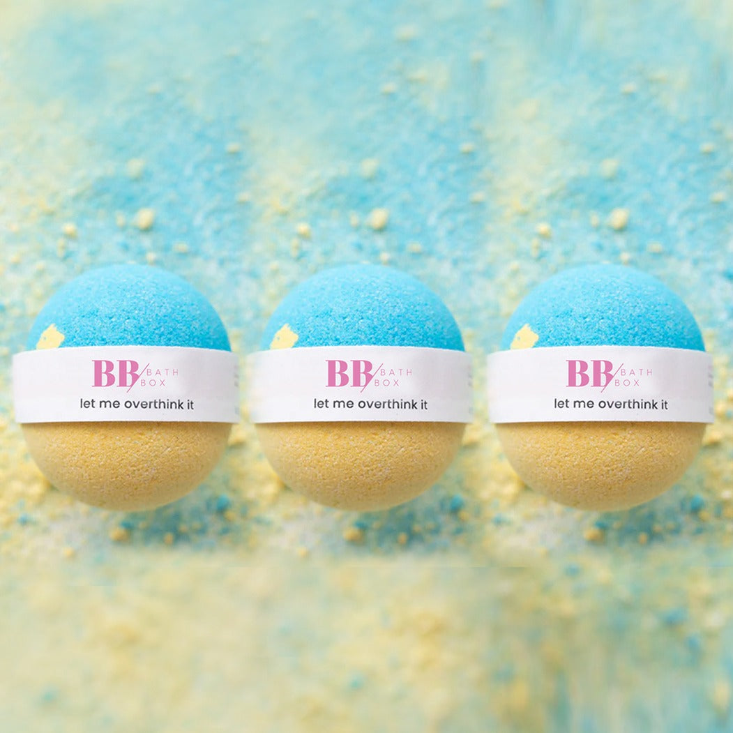 Beyaz Çiçekler Kokulu Overthink 3 Adet Banyo Topu – Rahatlatıcı ve Köpüren Banyo Keyfi